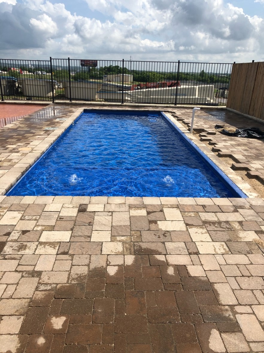 Swimming Pool Coping and Swimming Pool Decking